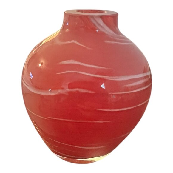 Vintage Hand Blown Art Glass Bud Vase Swirled Red & White 3" X 3.5" Decorative - Picture 4 of 6